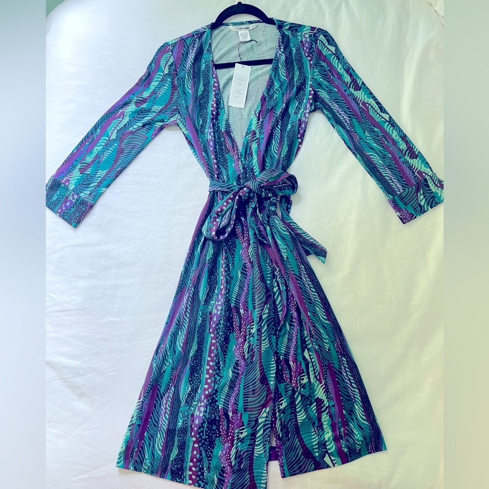 Diane Von Furstenberg, wrap, midi dress, size 6, 100% silk, new with tags.